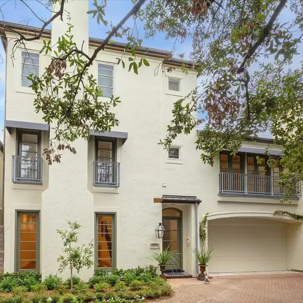 GORGEOUS HIGHLAND VILLAGE LUXURY HOME