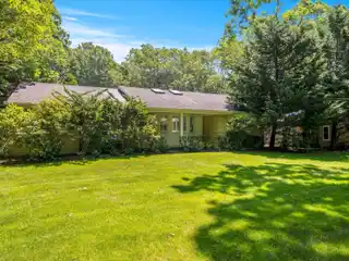 Exquisite Water Mill Property Offers a Chic and Modern Living Experience