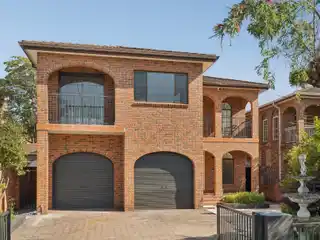 Classic Residence with Scale and Sophistication