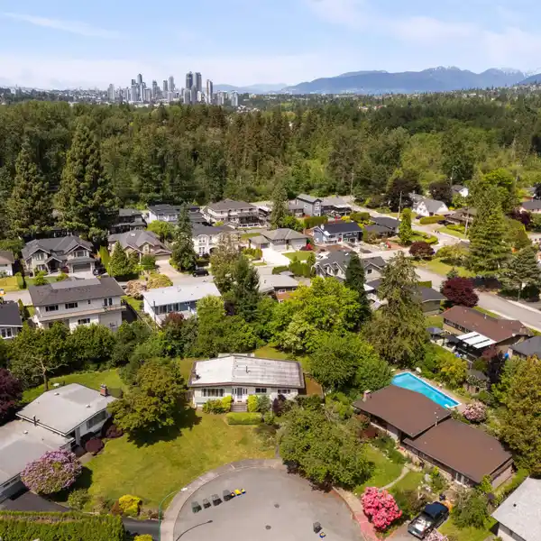 CHARMING HOME WITH ENDLESS BACKYARD POTENTIAL