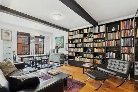 Spacious and Elegant Home in Chelsea