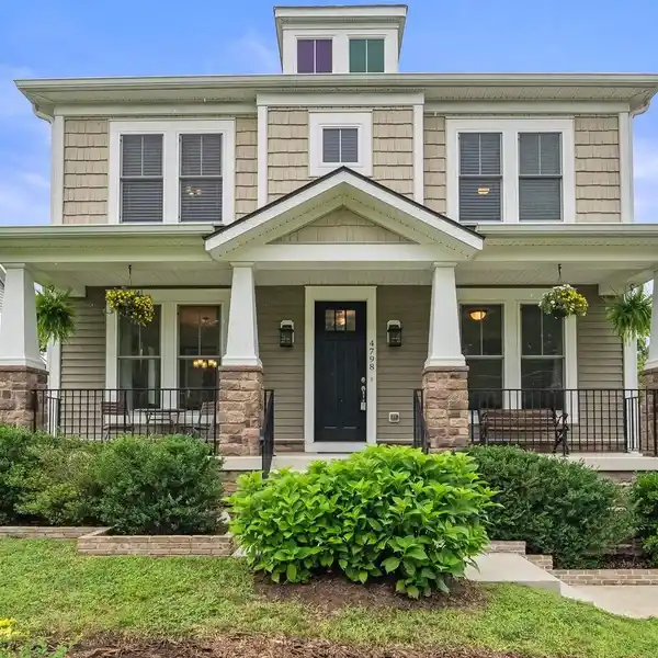 MOVE-IN READY CRAFTSMAN ON SPACIOUS PLOT