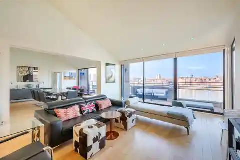 Exceptional Duplex Apartment with Panoramic Views