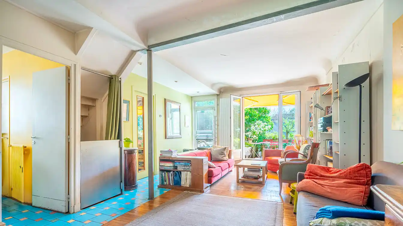Warm and Inviting Three-level Home