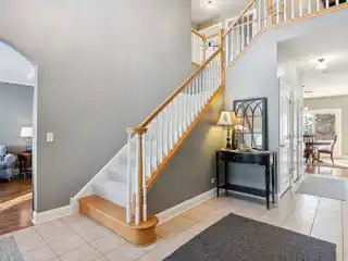 Sophistication and Lifestyle in South Elmhurst