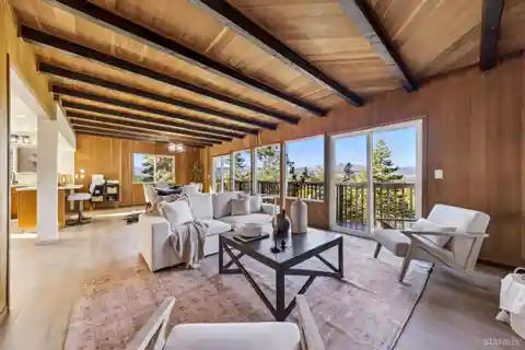 Where Mid-Century Meets Mountain Modern