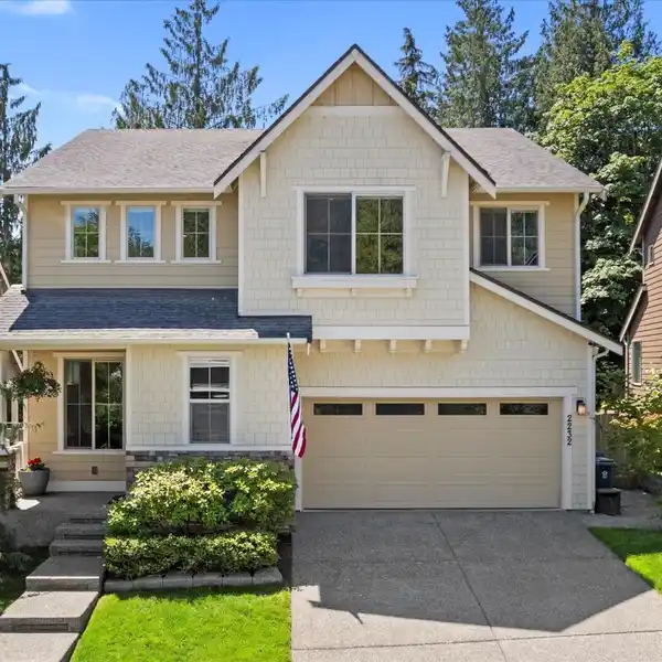 EXCEPTIONAL SHADOWOOD ESTATES HOME