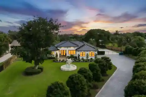 Luxury Estate with Smart Design and Outdoor Paradise