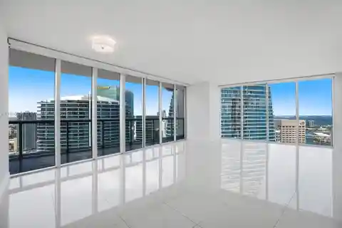 Stunning High-Floor Unit with Stunning Bay and Skyline Views