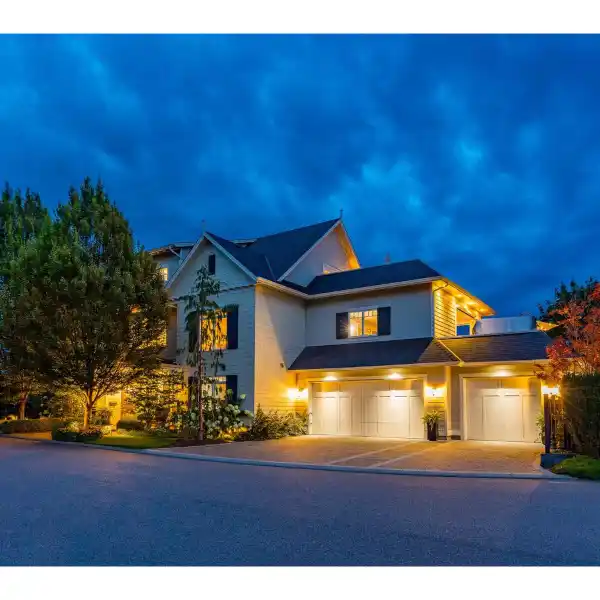 TIMELESS ELEGANCE WITH MODERN FUNCTIONALITY