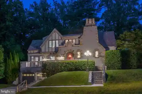 Timeless Tudor Elegance with Stunning Park Access