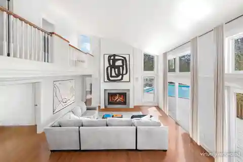 Beautiful Rental in East Hampton Oaks