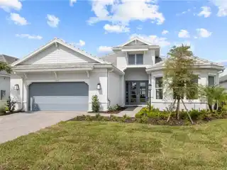 Ultimate Southwest Florida Lake Lifestyle