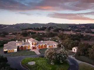 Extravagant Estate Embracing Timeless Elegance and Nature