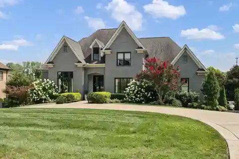 Classic Meets Modern in Multigenerational Haven