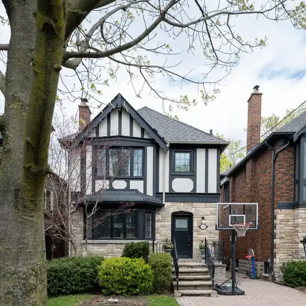 IMPECCABLY RENOVATED DETACHED HOME