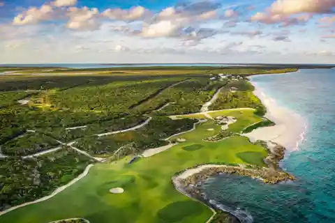 The Atlantic Club Cottages in Eleuthera