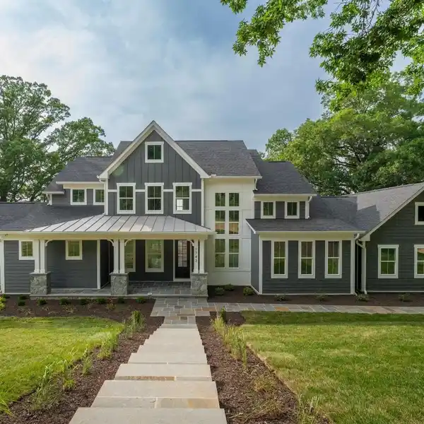 EXPANSIVE LUXURY HOME ON 1.5 BEAUTIFUL ACRES