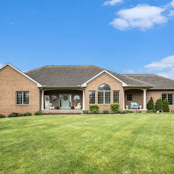 BEAUTIFULLY UPDATED BRICK RANCH