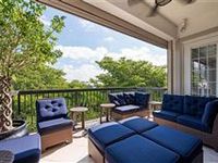 SOPHISTICATED END UNIT PENTHOUSE