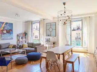 Southwest-Facing Charm in Convention District