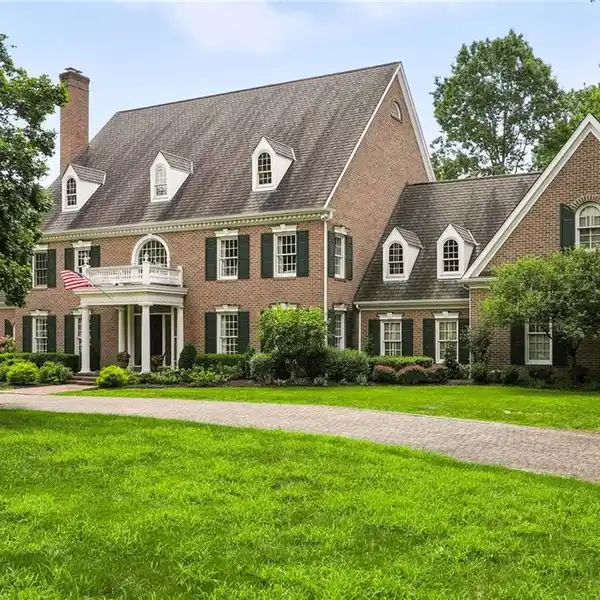 EXCEPTIONAL CUSTOM ESTATE