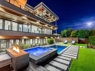 Opulent Modern Smart Home
