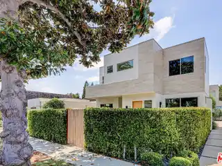 Contemporary Luxury with Minimalist Elegance