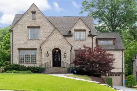 Stunning Home in Convenient Morningside Location