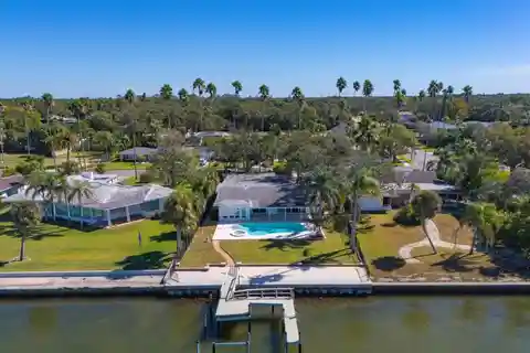 Scenic Water Views Steps from Downtown Dunedin