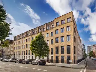 Elegant Marylebone Home with High-End Miele Kitchen