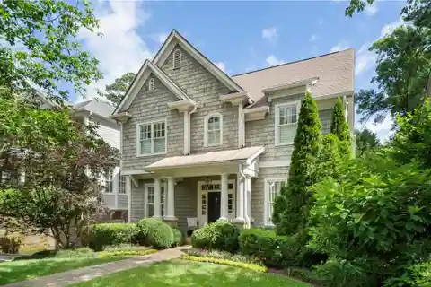 Beautifully Crafted Home in Springlake