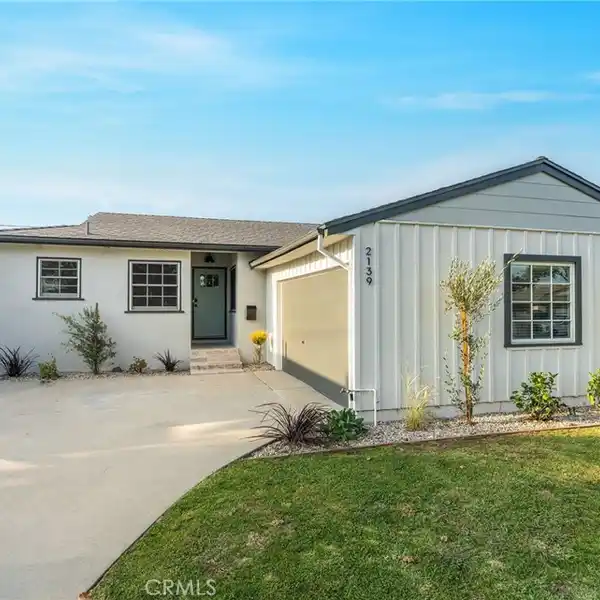 BEAUTIFULLY UPDATED NORTH TORRANCE HOME