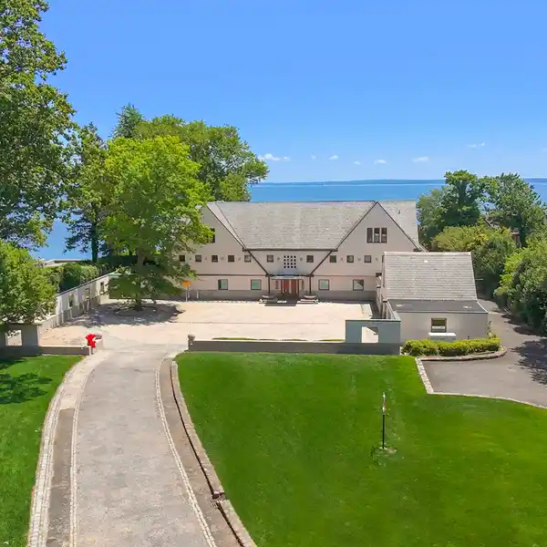 ONCE IN A LIFETIME WATERFRONT LIVING