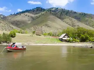 Gorgeous Ranch on the Main Salmon River