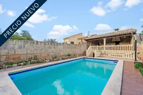 Beautiful Renovated Townhouse with Pool in Marratxí