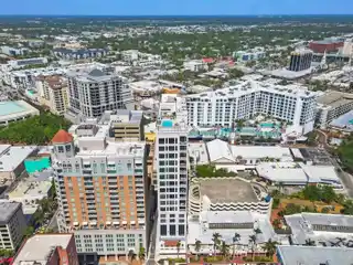 Penthouse Luxury at the Demarcay