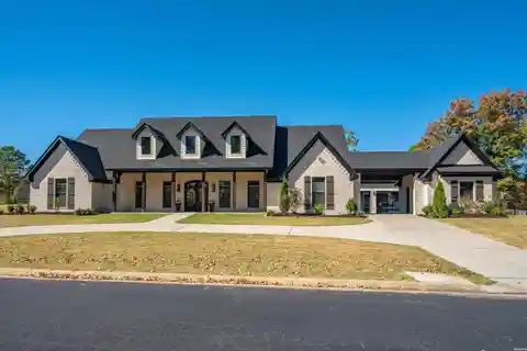 Luxury Living in the West Winds Subdivision
