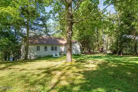 Rare Seasonal Warner Bay Cottage