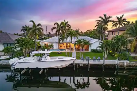 The Commodore’s Boathouse in the Cove Enclave