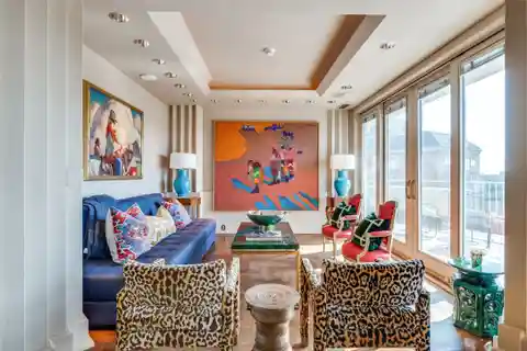 Designer-Finished Condo Overlooking Downtown