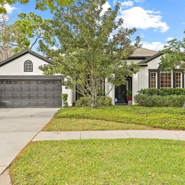 CONTEMPORARY SOUTH TAMPA HOME IN PRIME LOCATION