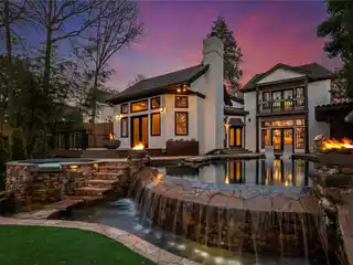 Modern Sanctuary with Outdoor Living Perfection