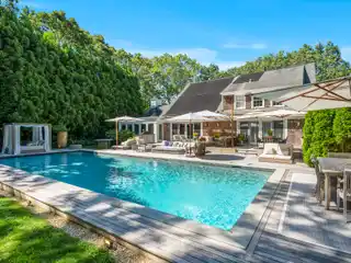 Designer-Appointed and Mint-Condition Traditional Home