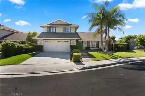 Spacious Two-Story Home Near Huntington Beach