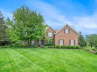Lakefront Farmhouse Magic with Walkout Basement