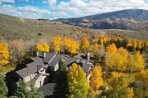 Impeccable Residence on 8.5 Gated Acres