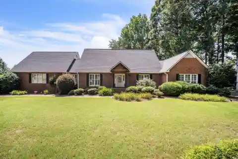 Southern Charm and Space in Wren Crossing