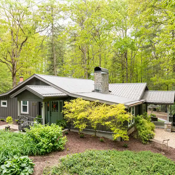 RESTORED CABIN ON LUSH APPALACHIAN SANCTUARY