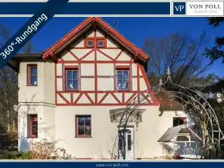 Half-timbered House on the Edge of the Forest – Collector's Item with Large Plot